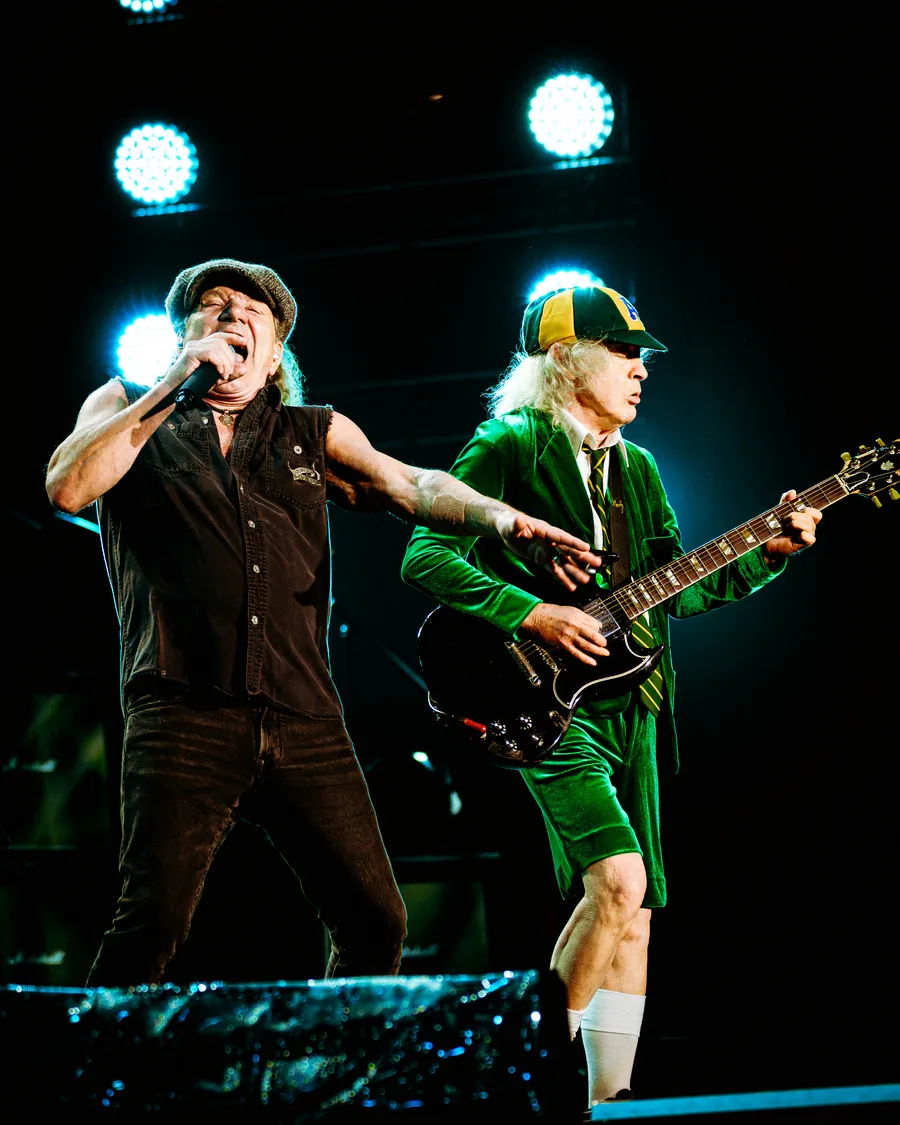 Show do AC/DC operado pela IZI